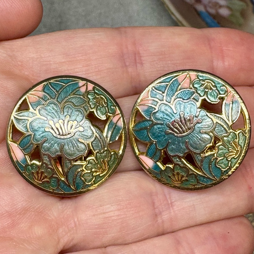Cloisonné vintage clip earrings, gold, teal, pink flowers